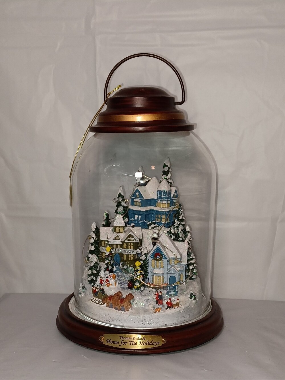 Thomas Kinkade Home for the Holidays Snow Village Dome - Lights Up